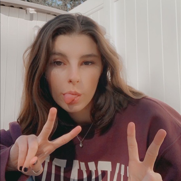 Meet your Posher, Michaela - Picture 1 of 1